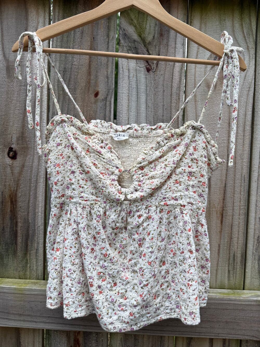 Storia Floral Embroidered Tie Shoulder Babydoll Tank | Medium
